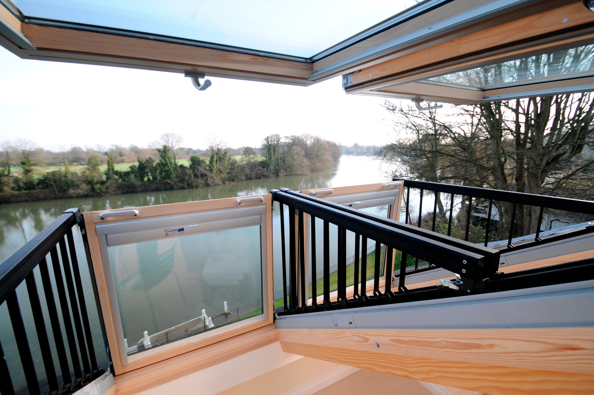 Velux Cabrio balcony view over Thames in Bray 